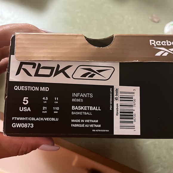 Reebok - Picture 6 of 7